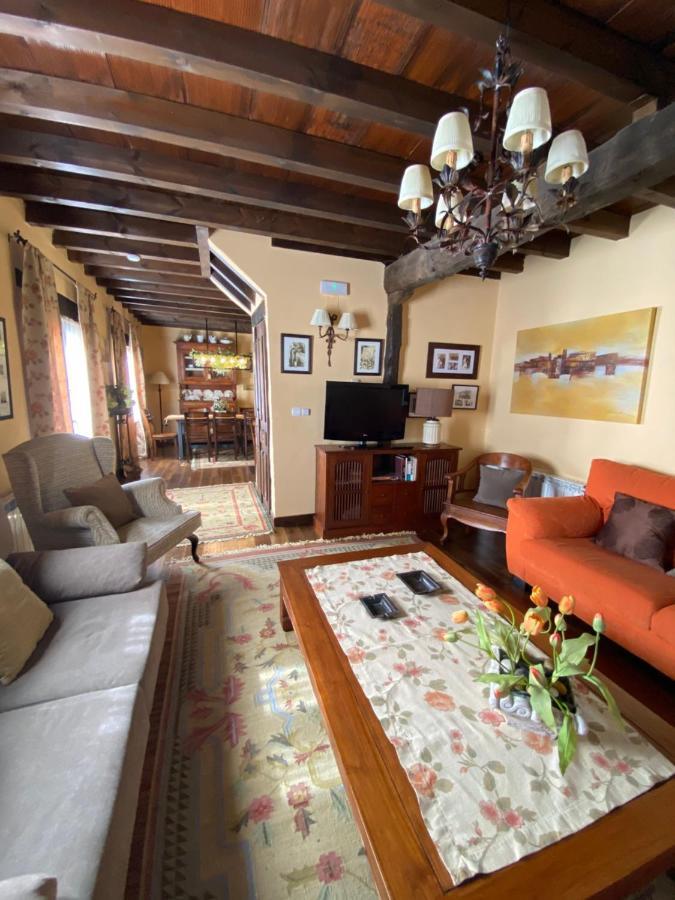 Casa Rural Dos Reales San Cristobal de Boedo Exteriér fotografie